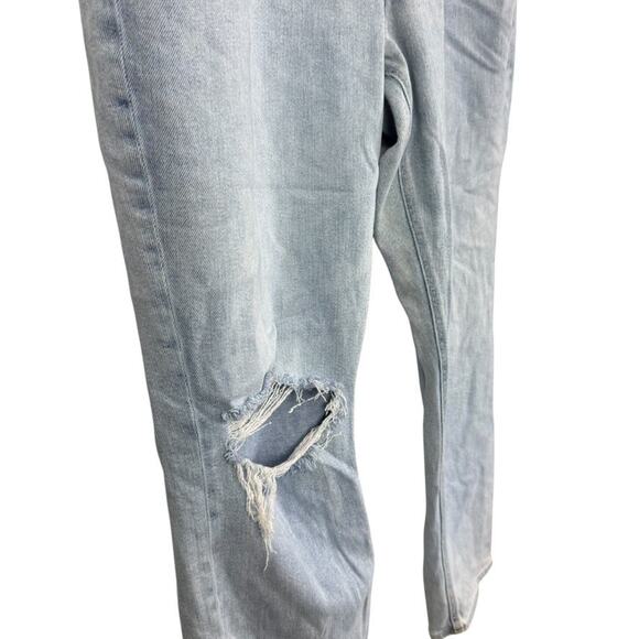 American Eagle Stretch Mom Jean Light Wash Distressed Holes Womens sz 16 R - Picture 3 of 16